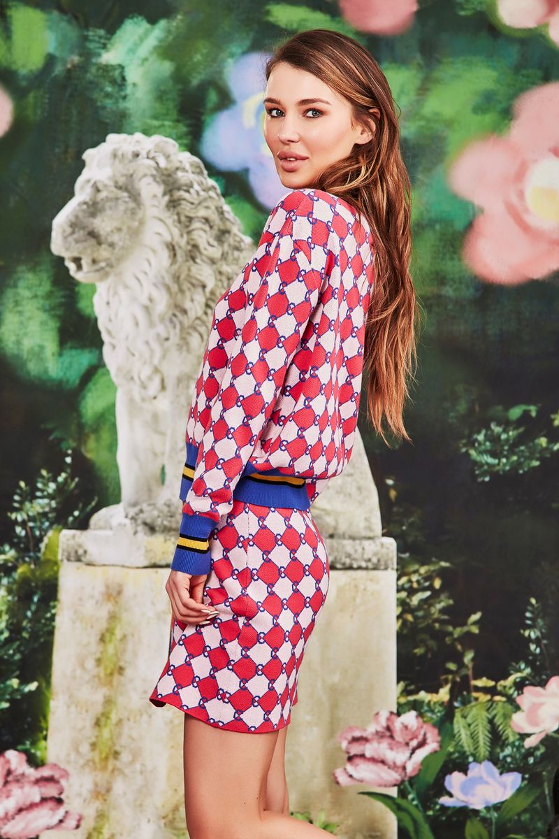 									I KNOW WHEN I C IT JUMPER
								, 			NOW YOU C IT SKIRT
			