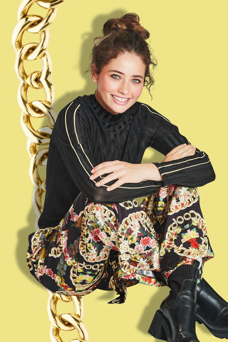 									RACING AHEAD TOP
								, 			HOT CUFF TROUSER
			