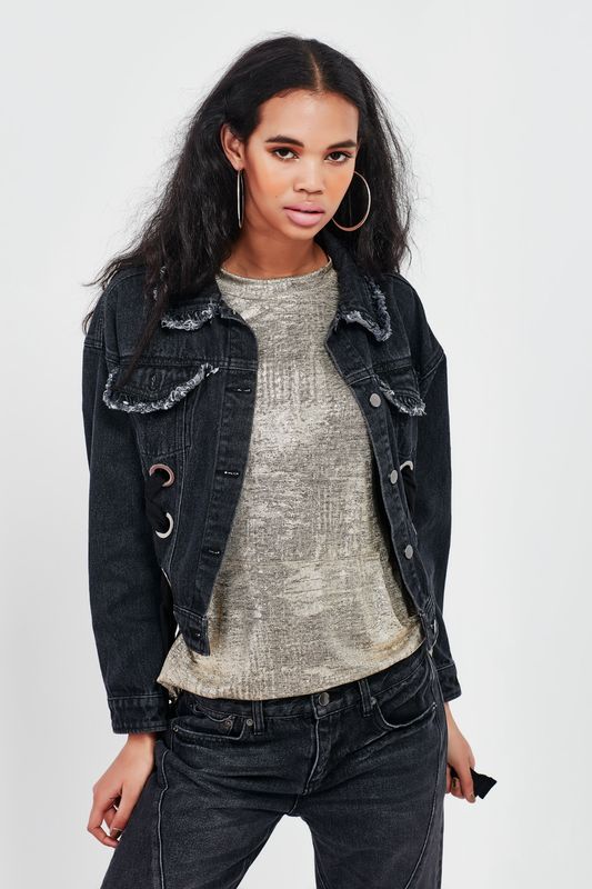 									BURY THE JACKET
								, 			SHIFT OFF DRESS
								, 			JEANS COME TRUE JEANS
			