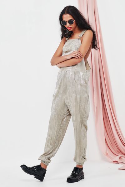 									DUNGAREE DOLL JUMPSUIT
			