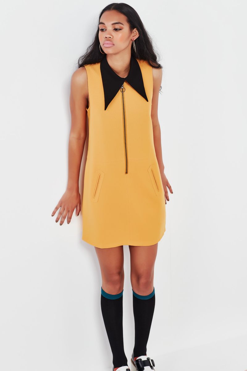 									TOP COLLAR
								, 			LET IT ZIP DRESS
			