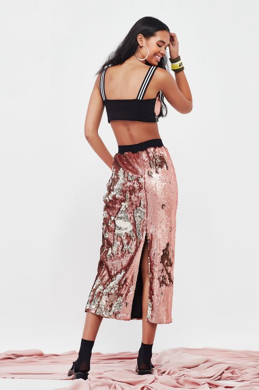 									SO BRA SO GOOD TOP
								, 			TEXTURES IN PENCIL SKIRT
			