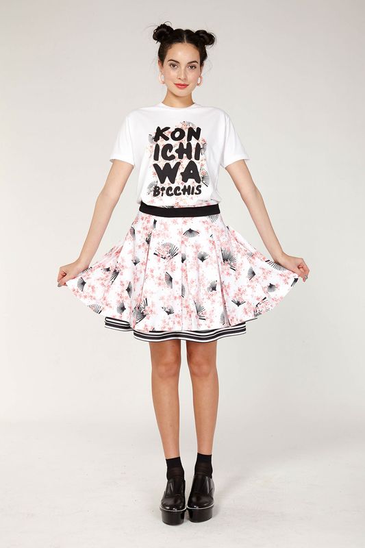 									TEE CEREMONY 'FAN FICTION' TOP
								, 			BLOSSOM AND JETSAM 'FAN CLUB' SKIRT
			