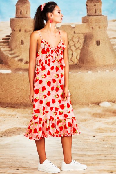 									CURLY SUNDAY MORNING
			