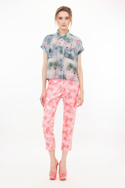 									Lily Pond 'Open Souls' shirt
								, 			Fairy Dust 'Knock Knock' pant
			