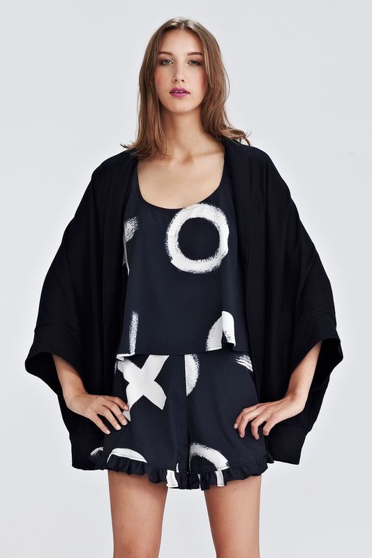 									VEGAS VOLT 'SIN CITY' JACKET
								, 			XOXO GOSSIP GIRL 'SIGNING OFF' TOP
								, 			XOXO GOSSIP GIRL 'HUGS AND KISSES' SHORTS
			