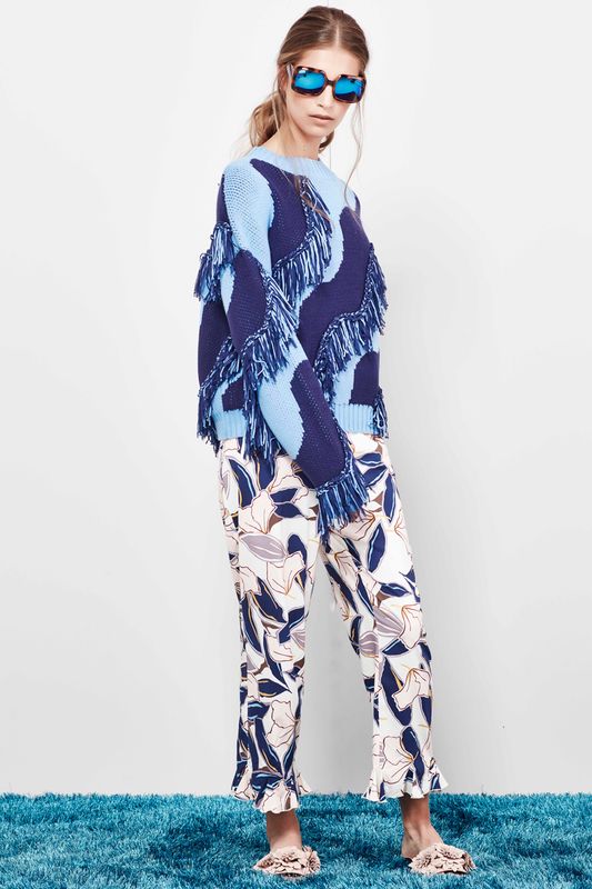 									GULLIVERS TASSELS TOP
								, 			FANCY PANTS PANT
			