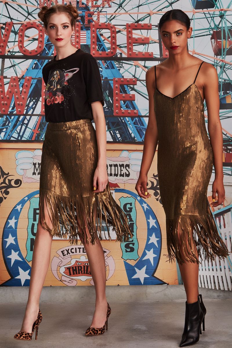 									DANCING SHEEN DRESS
								, 			OUTTA THIS WORLD TEE
								, 			SKIRT THE LINE SKIRT
			