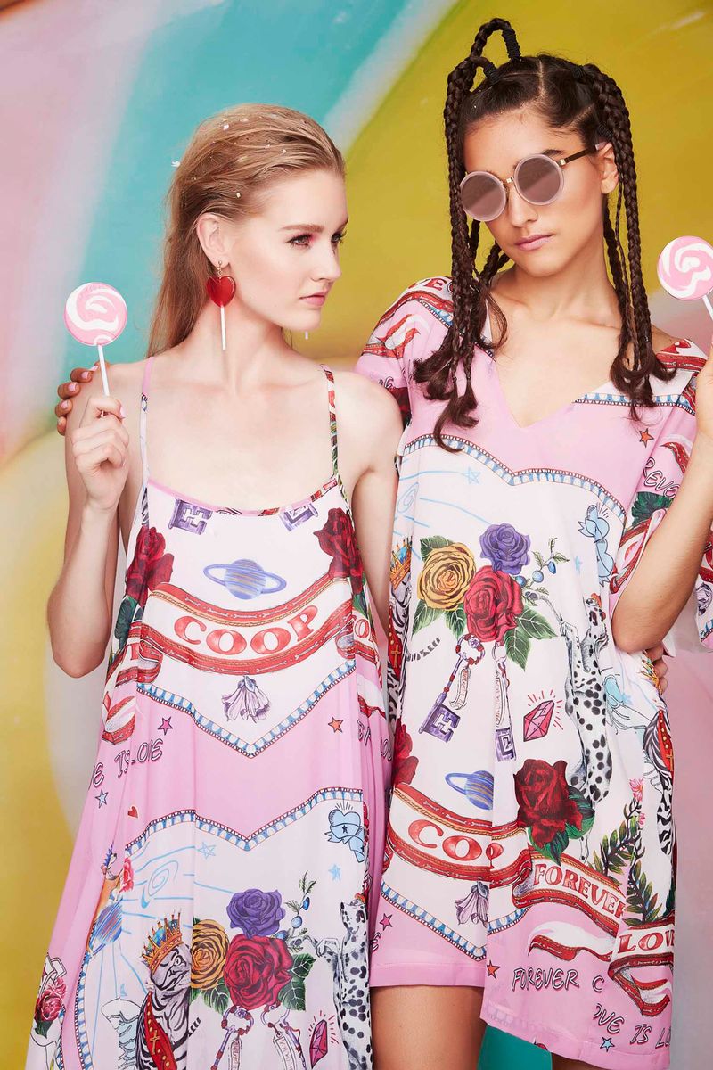 									SHIFT OFF DRESS
								, 			LONG LOVE DRESS
			