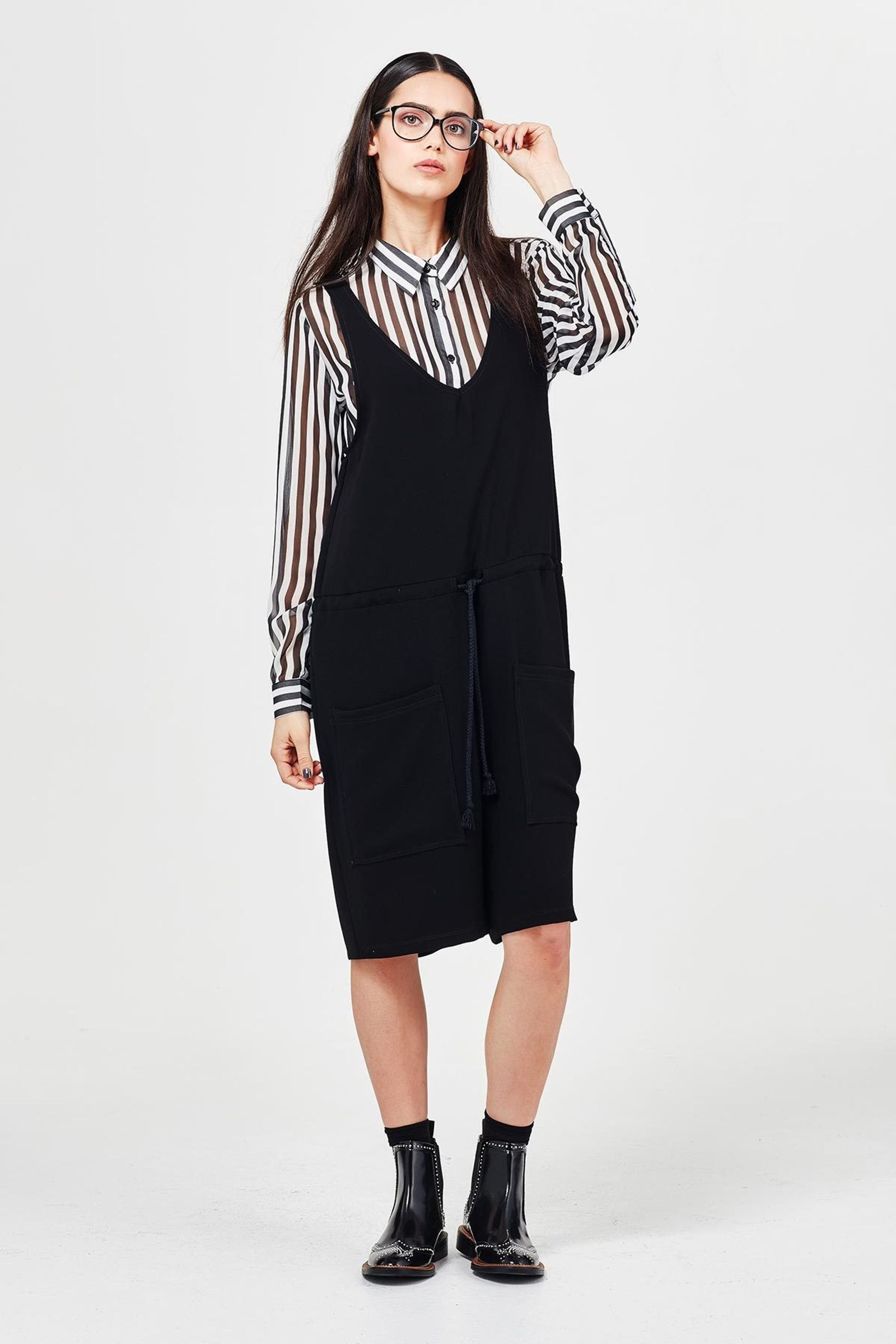 									WALK IN THE DARK 'JUMPIN JACK FLASH' JUMPSUIT
								, 			PUNCH LINE 'CAT AND BLOUSE' TOP
			