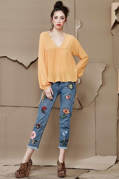 									GOODBYE NORMAL JEANS
								, 			BETWEEN THE PLEATS TOP
			