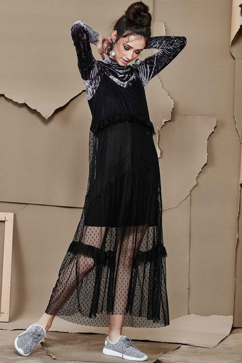 									LIFE TO THE MAXI DRESS
								, 			NECK MINUTE TOP
			