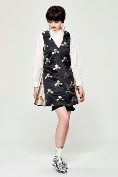 									BLACK ORCHID 'NIGHT GARDEN' DRESS
								, 			WHITE LIES 'AGE OF INNOCENCE' TOP
								, 			AMUSEMENT DARK 'FRILL JOY' SHORT
			