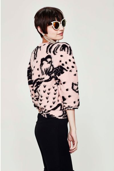 									CANDY FLOSS 'HIGH JUMPER' TOP
								, 			NIGHT AND GREY 'FLARE-MINGO' PANT
			