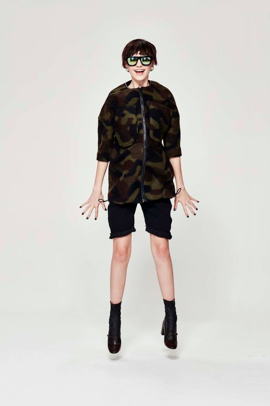 									CAMO CHAMELEON 'GOOD WILL HUNTING' COAT
								, 			AMUSEMENT DARK 'FRILL JOY' SHORTS
			