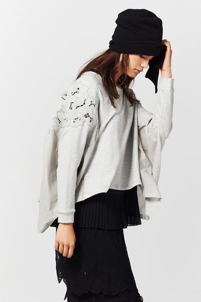 									ONE KNIT WONDER 'FLORAL CUTOUTS' SWEATSHIRT
								, 			BASKET LACE 'TIGHT THE BULLET' PANT
			