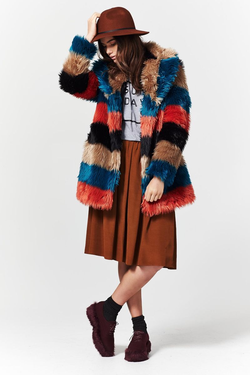 									MONSTERS INC. 'NEOPOLITAN DYNAMITE' JACKET
								, 			TEE TOTAL 'SUNDAYS' TSHIRT
								, 			ROYAL NOISE 'MIDNIGHT IN PARIS' SKIRT
			