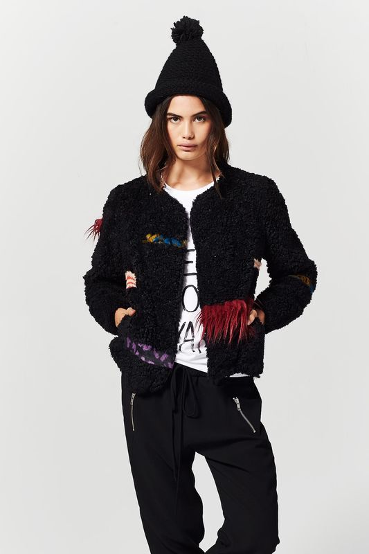 									MONSTERS INC. 'WHERE THE WILD THINGS ARE' JACKET
								, 			TEE TOTAL 'MAKE TEE NOT WAR' TSHIRT
								, 			DARK IS THE NIGHT 'ZIP ME DOWN' PANT
			