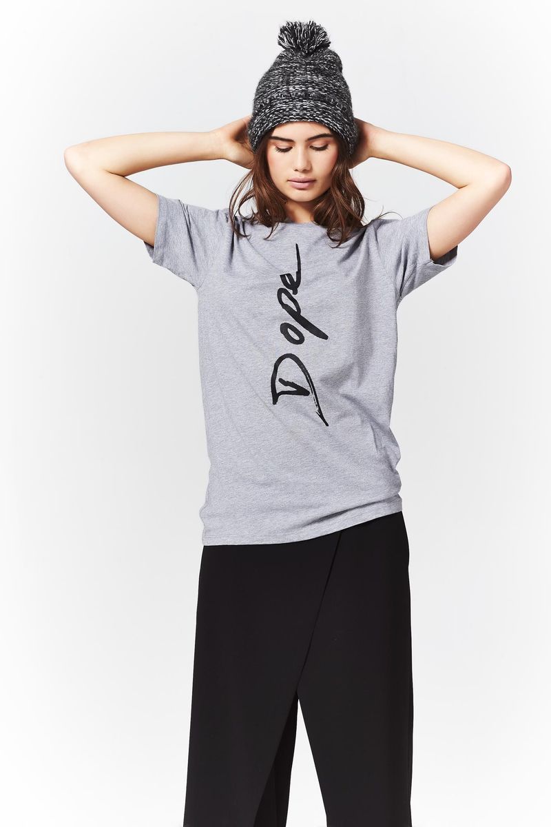									TEE TOTAL 'SIICK' TSHIRT
								, 			DARK IS THE NIGHT 'WRAPAROUND' PANT
			
