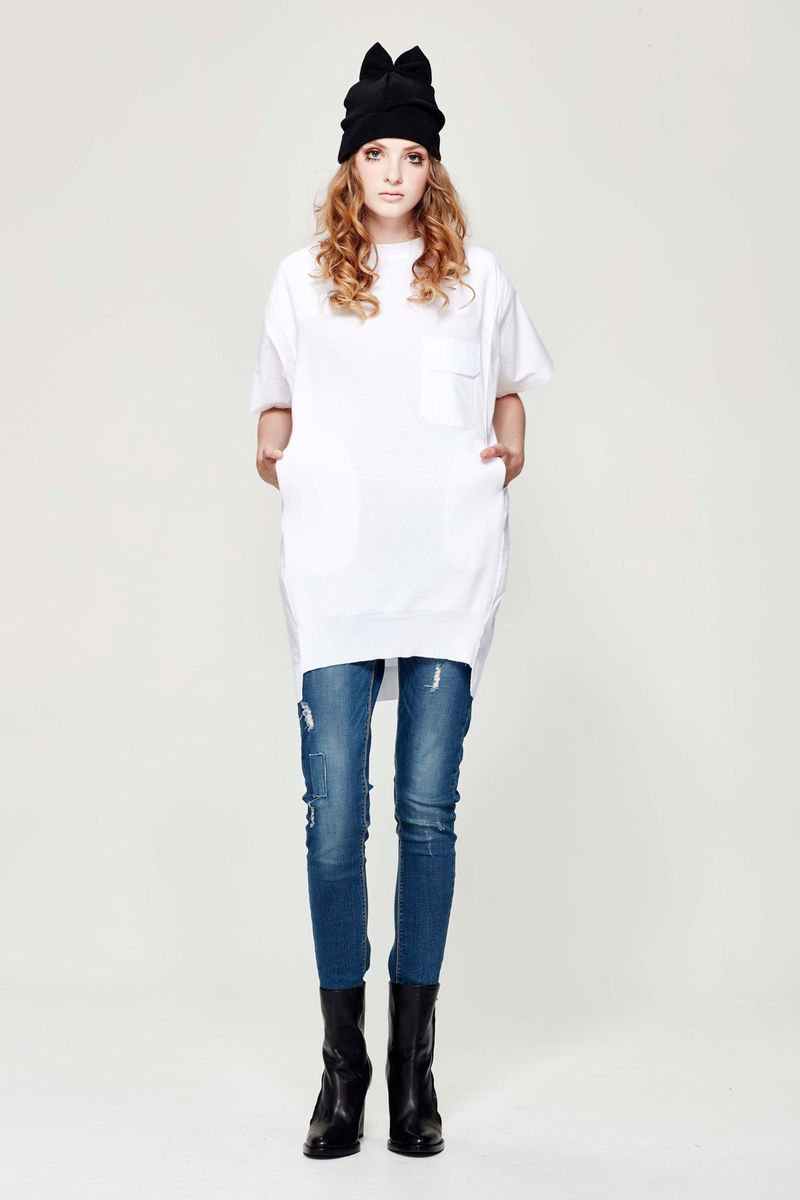 									ANNA WHITEOUR 'STRAIGHT JACKET FITS' TOP
								, 			DISTRESSED STAR 'JEANS BOND' PANT
			