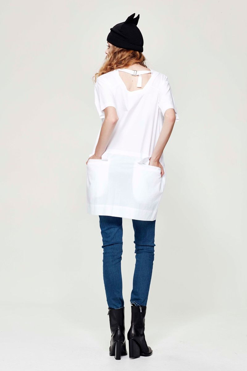 									ANNA WHITEOUR 'STRAIGHT JACKET FITS' TOP
								, 			DISTRESSED STAR 'JEANS BOND' PANT
			