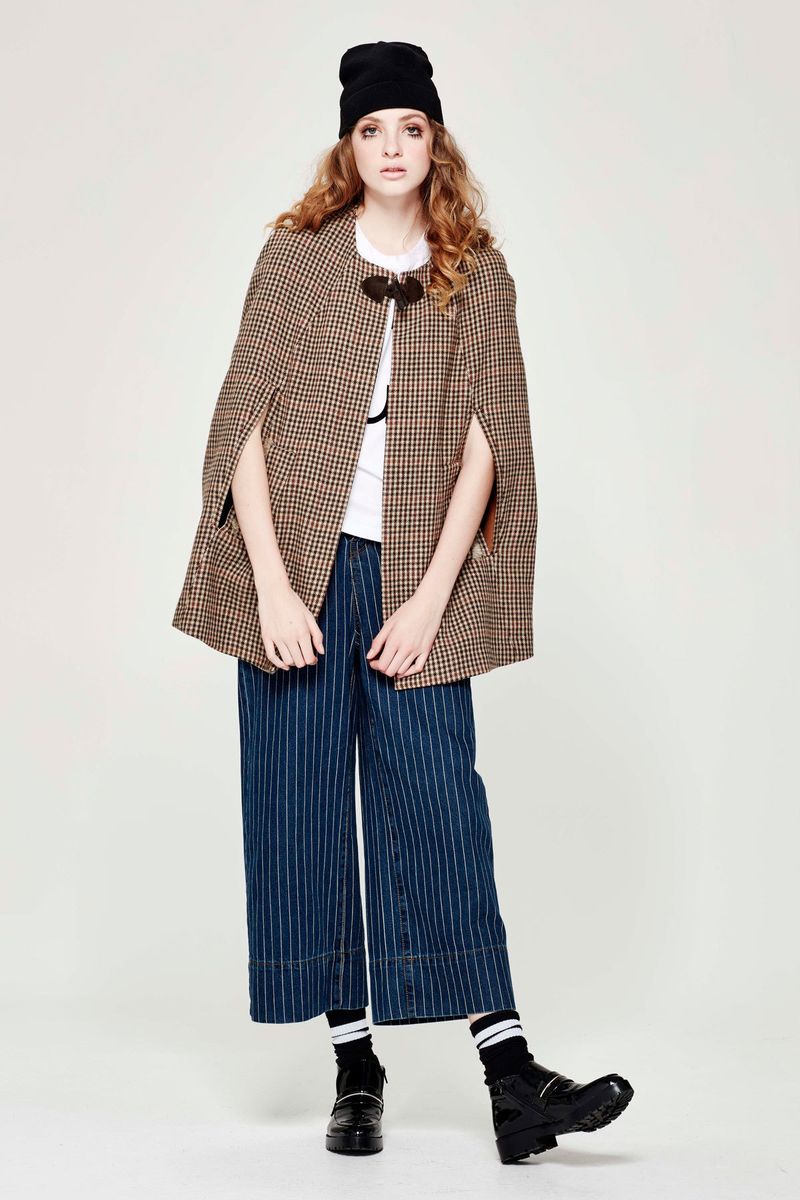 									PICNIC AT HANGING ROCK 'CAPE OF GOOD HOPE' CAPE
								, 			CAN YOU KICK IT? 'GOOD JEAN POOL' PANT
			