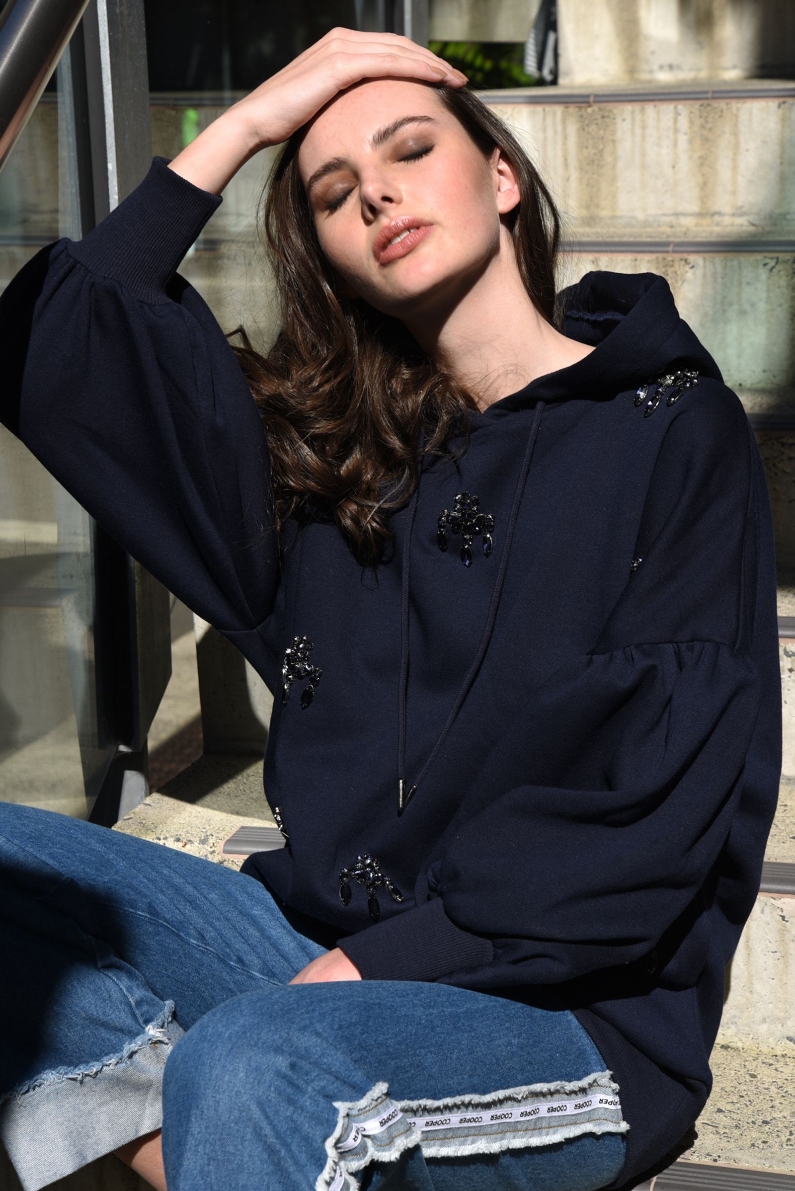 									MY BEADING HEART HOODY
			