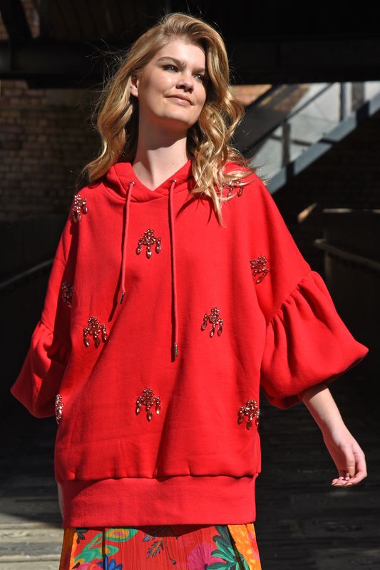 									MY BEADING HEART HOODY
			