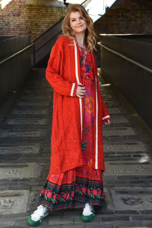 									SEQUIN DREAMING CARDIGAN
			