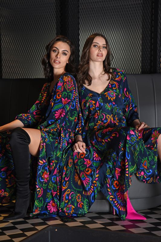 									DRESS RELIEF DRESS
								, 			TUCK RIGHT IN DRESS
			