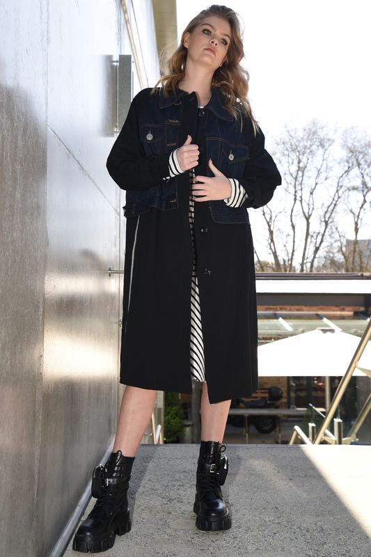 									IN THE TRENCHES WITH YOU TRENCH
			