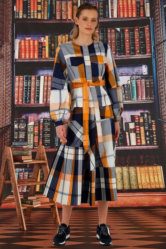 									PLEATING ROMANCE SKIRT
			