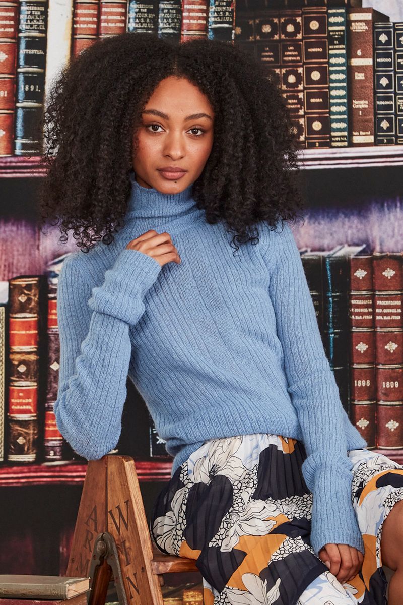 									SKIVVY IN THE CITY SKIVVY
			