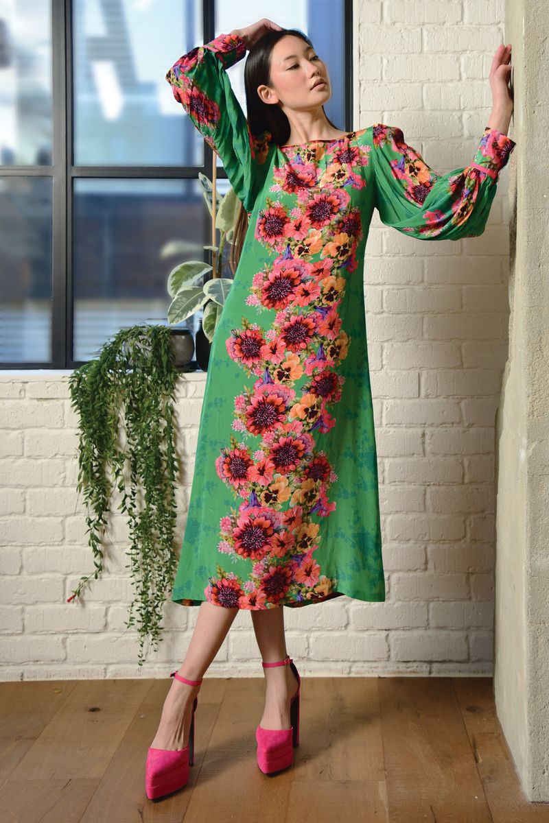 									SOMEBUDY TO LOVE DRESS
			