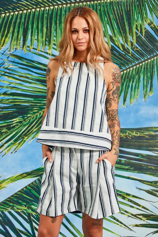 									TAKE A PUNT TOP
								, 			HERY SHORTY! SHORTS
			