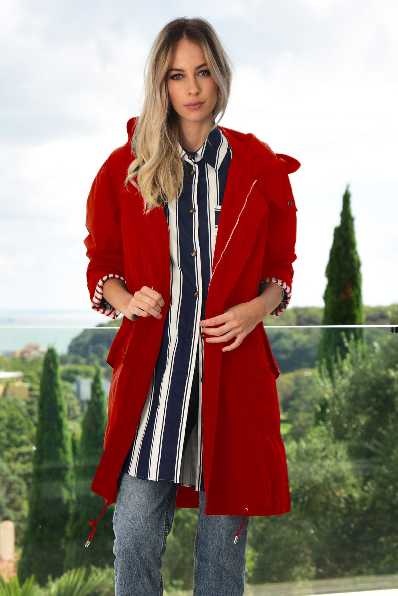 									MAKE IT RAIN RAINCOAT
			