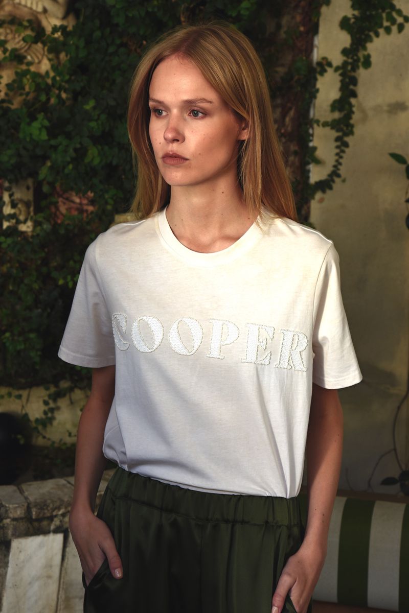 									BEAD THE WAY T-SHIRT
			