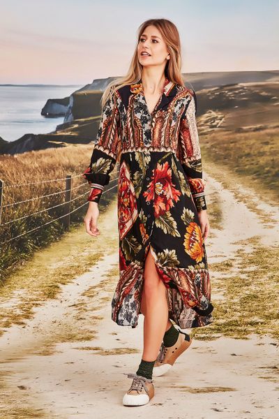 									SIX PLEATS UNDER DRESS
			