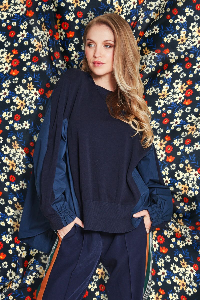 									BACK IT UP TOP
								, 			MAKE TRACKS TROUSER
			