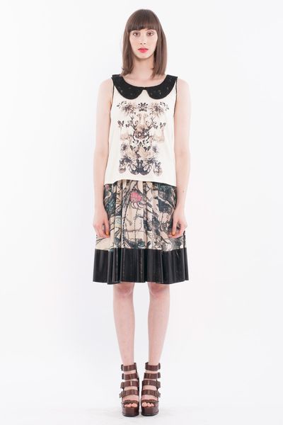 									Libra 'Inner Balance' top
								, 			Zodiac Map 'Paint It Black' skirt
			