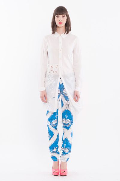 									Artisan 'Sunday Special' top
								, 			Bathing Swans 'Norma Jean' pant
			