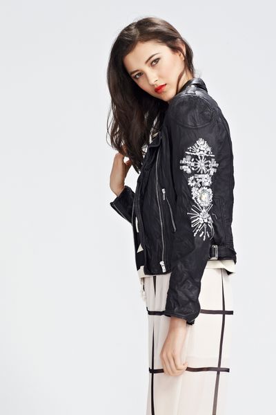 									STAY THE NIGHT 'VIXEN' JACKET
								, 			IN A STRIPE LINE 'PEPPERMINT TEE' TOP
								, 			TO BE OR SPOT TO BE 'TIME WILL TELL' PANT
			