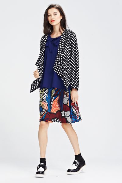 									DARK SIDE OF THE MOON 'ATOMIC BLAST' JACKET
								, 			CRAZY STUPID RUFF 'VIENETTA' TOP
								, 			PARADISO 'COMPLEAT PARADISE' SKIRT
			