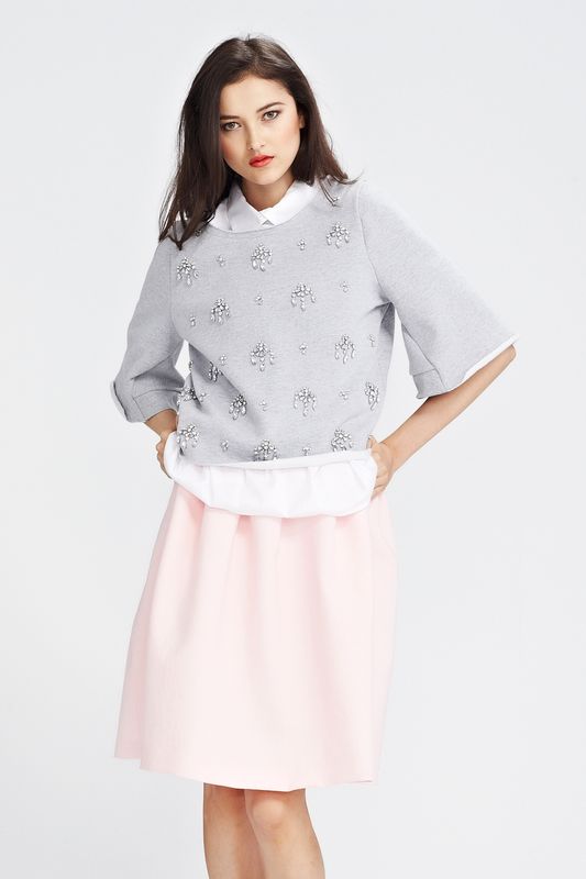 									JEWEL OF THE NILE 'PRIME JUMPER' TOP
								, 			COTTON SENSE 'AN OXFORD COLLAR' SHIRT
								, 			STOP, LOOK, LINEN 'PLEAT ART' SKIRT
			