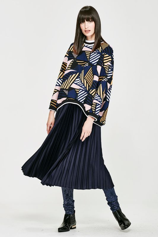 									Top And Tail
								, 			Lose Ones Skirt
			