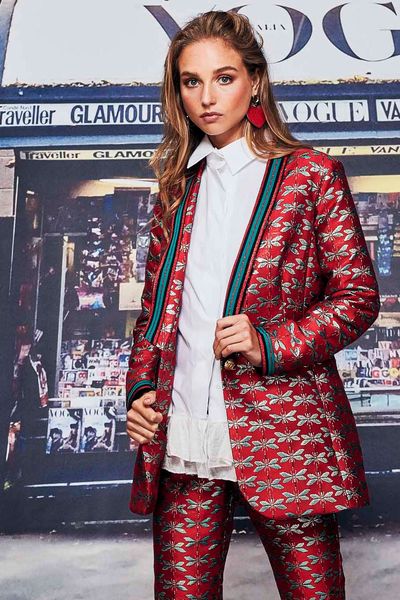 									PRETTY FLY JACKET
								, 			FLY AWAY WITH ME T-SHIRT
								, 			TROUSER FLY PANT
			