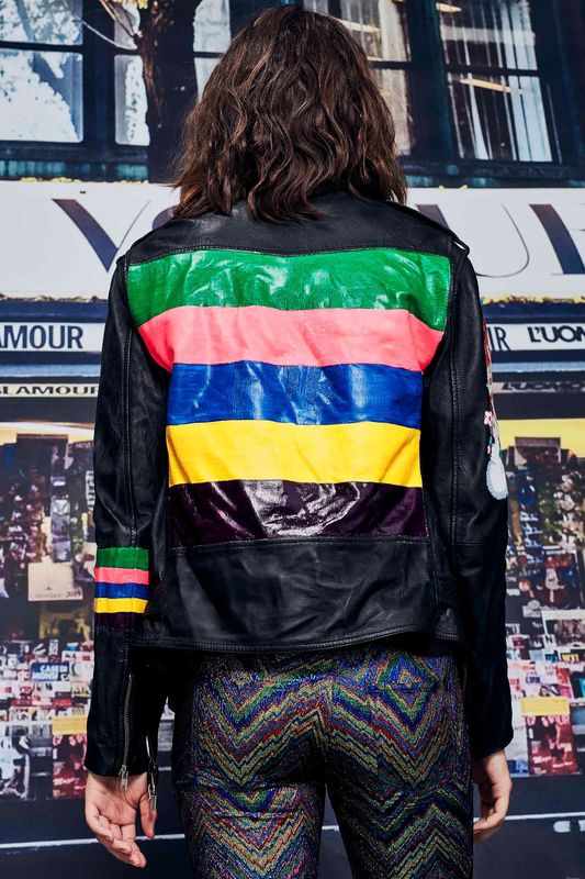 									CRASHIN CASTLE JACKET
			