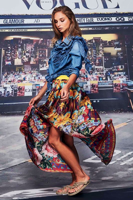 									SKIRT-A-HOLIC SKIRT
								, 			BLOCK PARTY BELT
								, 			WHO GIVES A SHIRT SHIRT
			