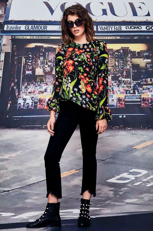 									MOONLIGHT DANCER TOP
								, 			ON POINT SUNGLASSES
			