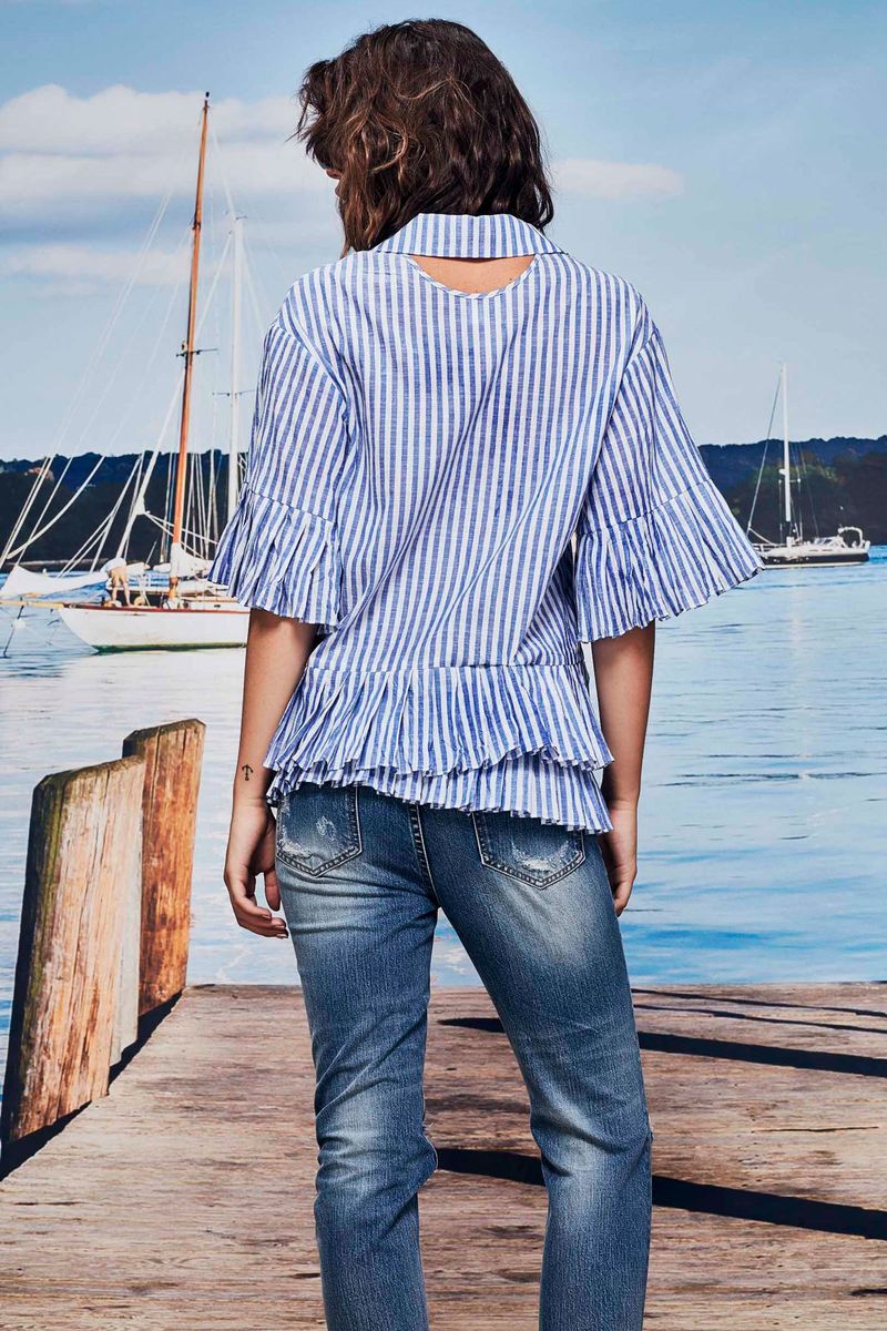 									PLEATS OF MAUI SHIRT
								, 			JEANIE IN A BOTTLE JEAN
			